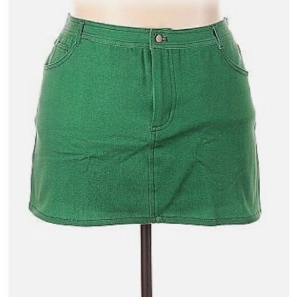 MEGAN RENEE - 🎉HP x 3🎉 NWOT - L Sz 33 (12/14) Green Denim Bodycon Mini Skirt - Picture 2 of 16